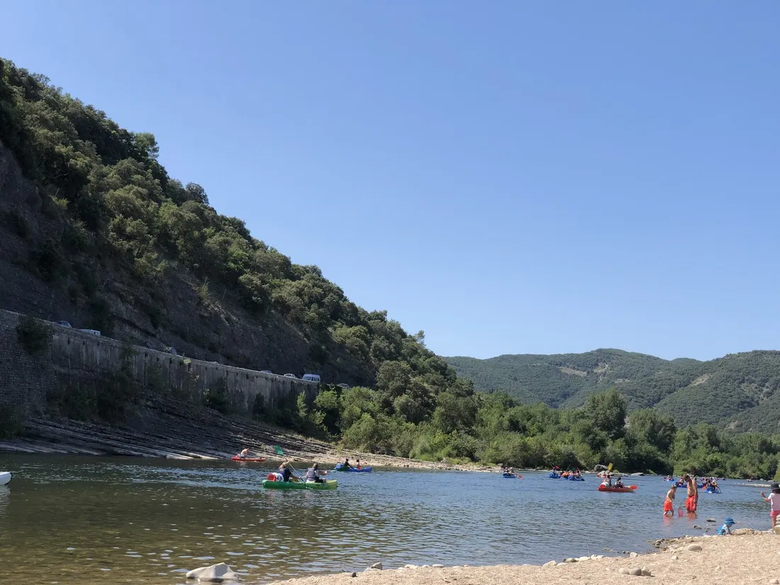 le-riviera-ruoms-sampzon-ardeche-cpixi