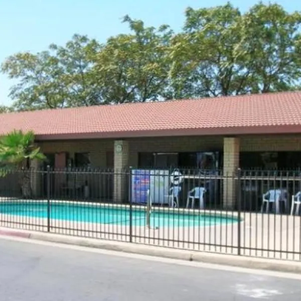 sun-and-fun-rv-park-tulare-8t5rh