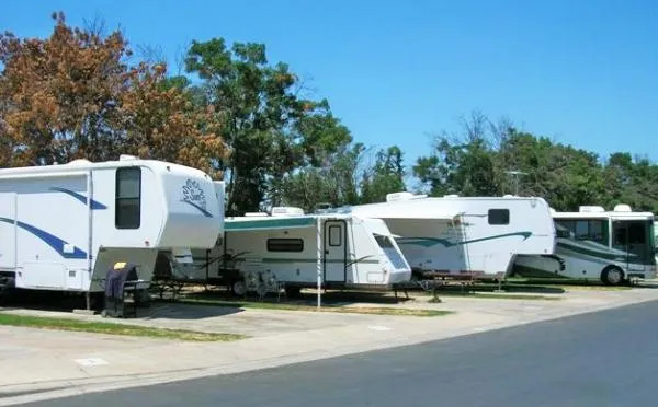 sun-and-fun-rv-park-tulare-ddihn