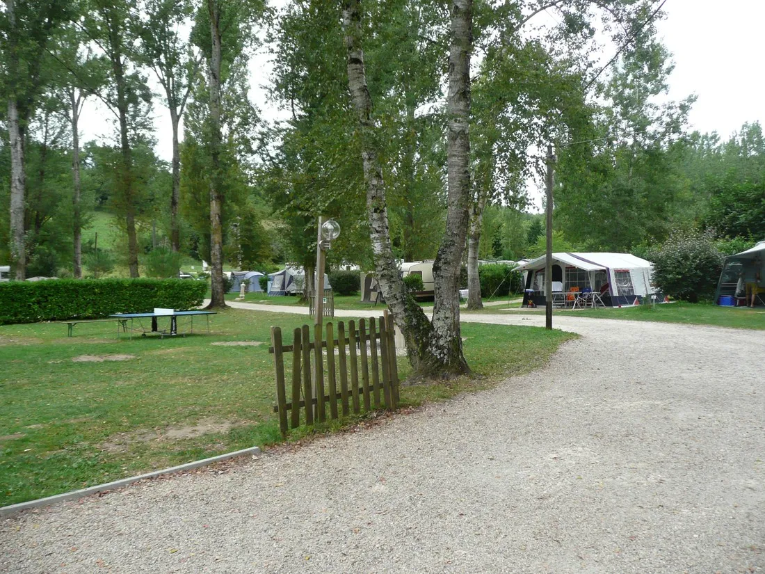 du-vieux-chateau-rauzan-rauzan-gironde-oxapj