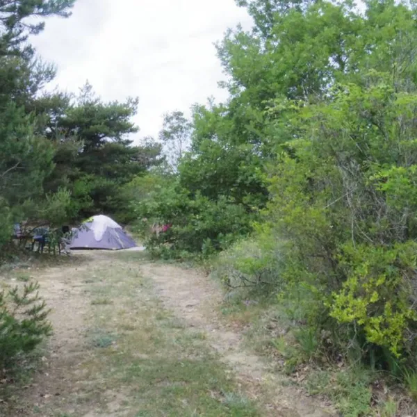 camping-a-la-ferme-les-pins-montchenu-r7shj