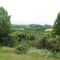 camping-a-la-ferme-les-pins-montchenu-s4sll