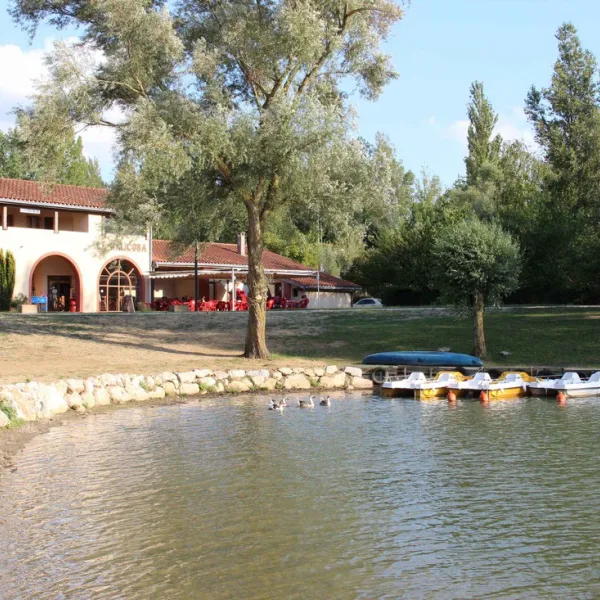du-lac-de-la-thesauque-nailloux-rw3ht