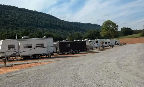 mountain-cove-farms-resort-chickamauga-yjdv7