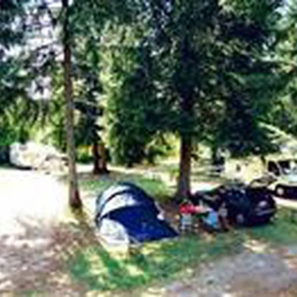 camping-chalet-du-bugnon-lac-des-rouges-truites-6nv3g