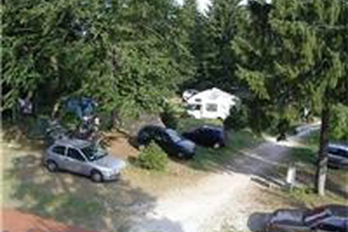 camping-chalet-du-bugnon-lac-des-rouges-truites-owvi2
