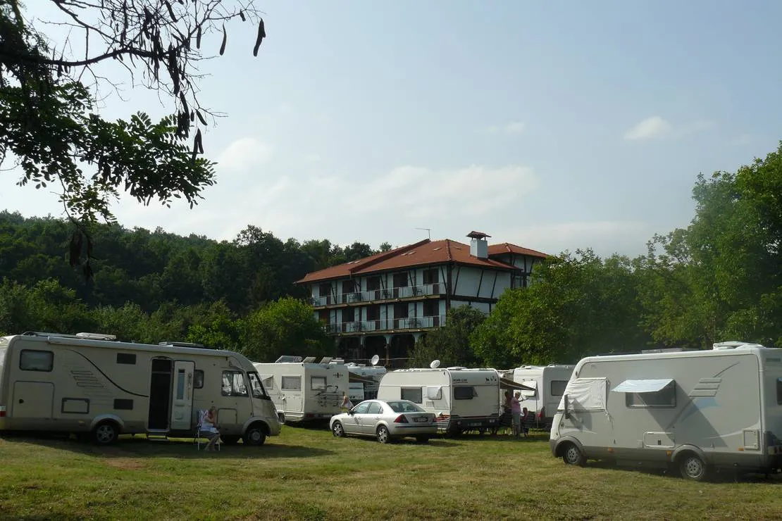 camping-han-madona-falkovets-yanyovets-26xct
