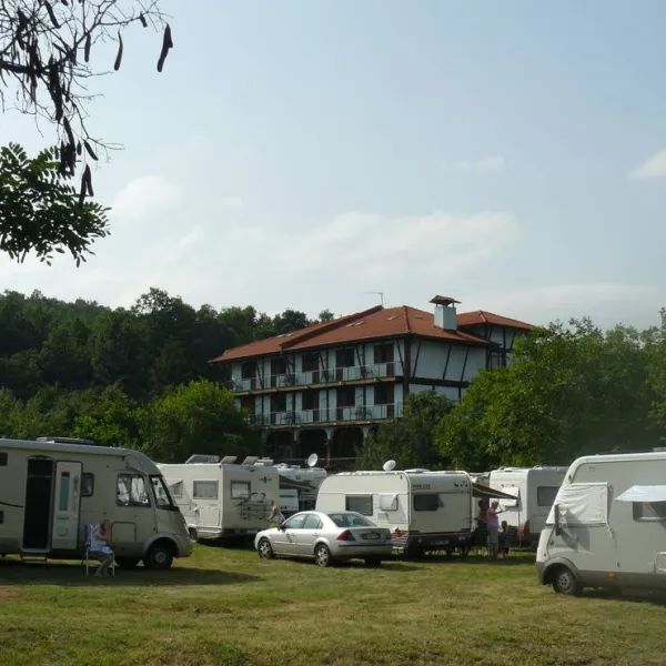 camping-han-madona-falkovets-yanyovets-26xct