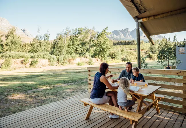 africamps-at-doolhof-wine-estate-wellington-psnht