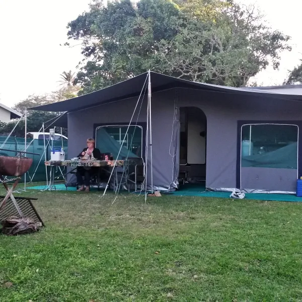corians-pennington-caravan-resort-tsmnh