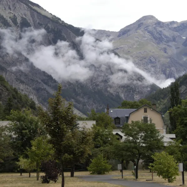 base-de-loisirs-champ-feleze-la-condamine-chatelard-rtj2q