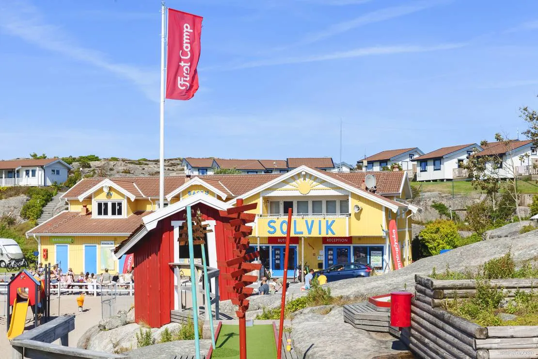 first-camp-solvik-kungshamn-vajern-v2exw