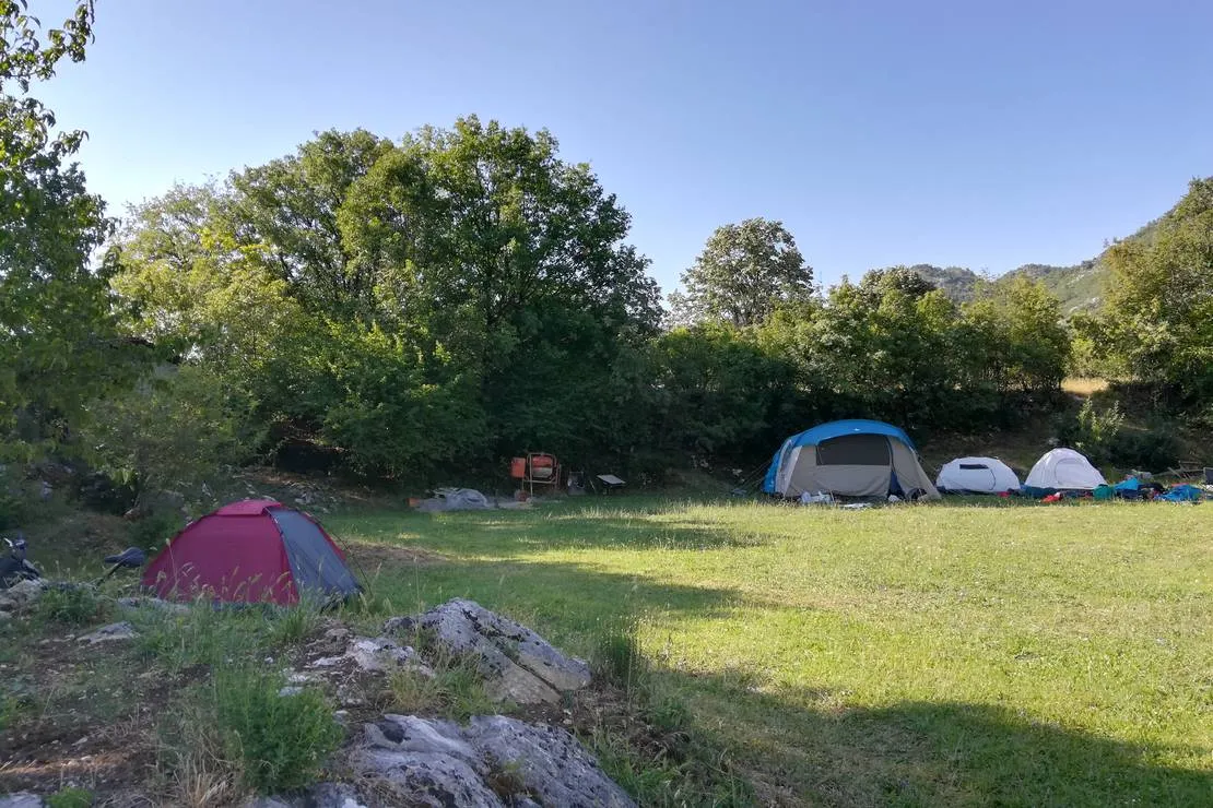 camp-oaza-lipa-lipa-ztbqu