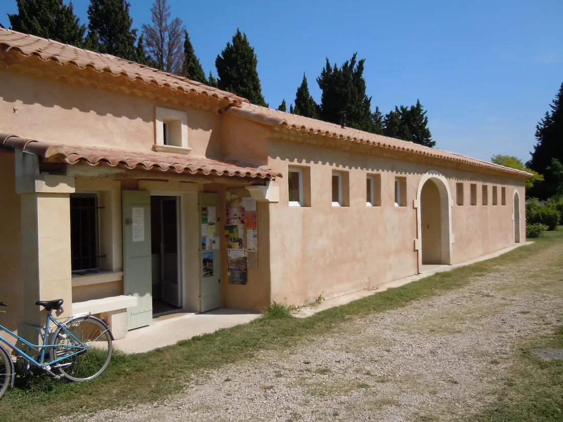 parc-de-la-bastide-st-remy-de-provence-bouches-du-rhone-ervtz