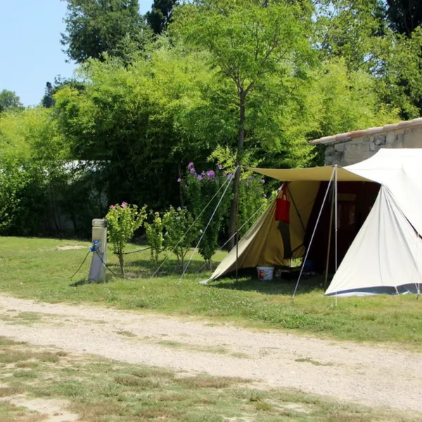 parc-de-la-bastide-st-remy-de-provence-bouches-du-rhone-xzdpk