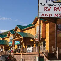 denali-grizzly-bear-resort-denali-national-park-acq66