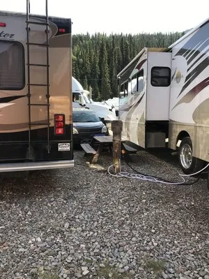 denali-grizzly-bear-resort-denali-national-park-q0qx7