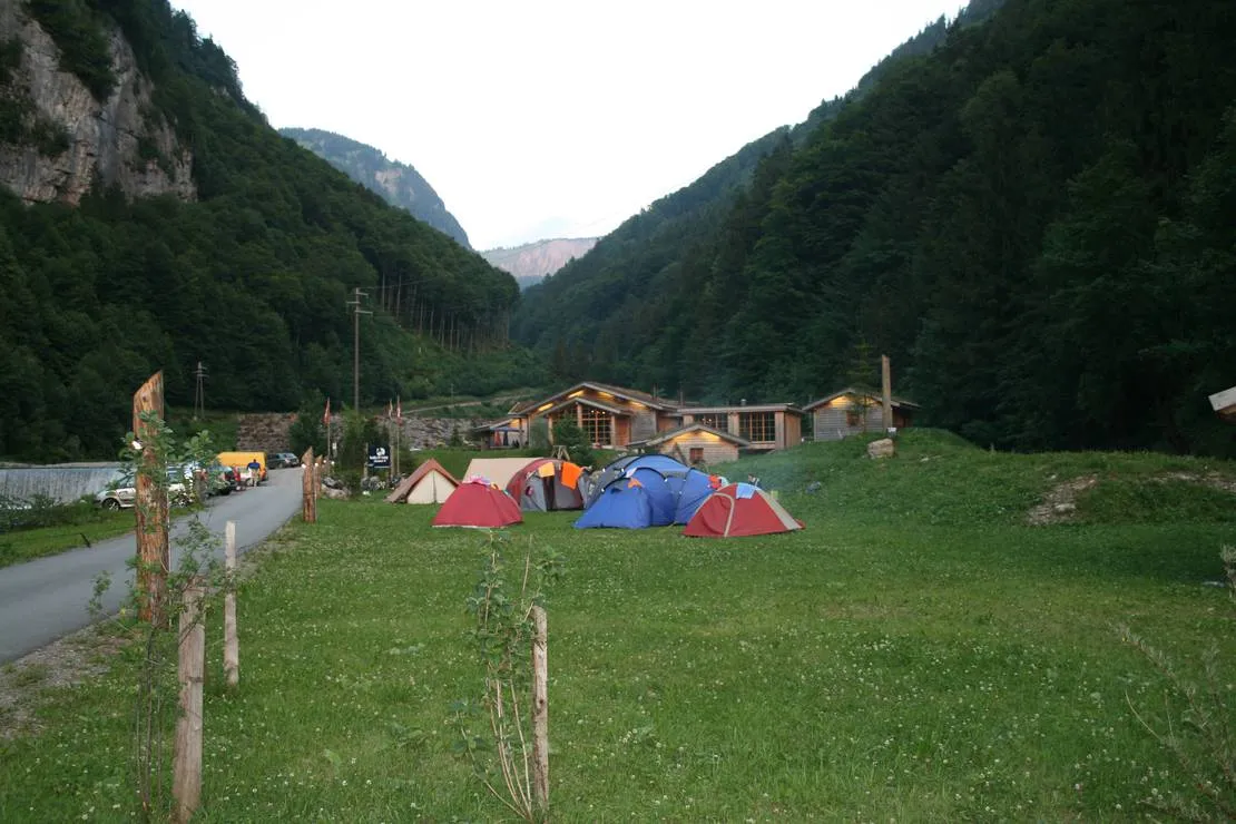 camping-husky-lodge-muotathal-nv3n6