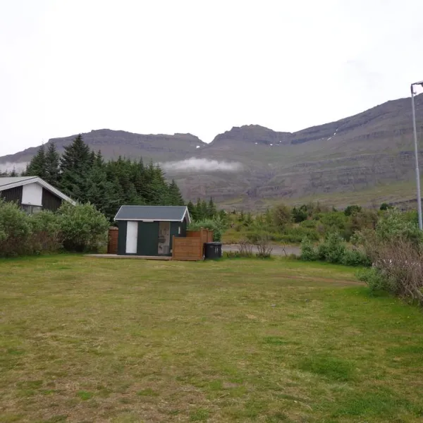 tjaldsvaedid-breiddalsvik-breiddalsvik-xddcz