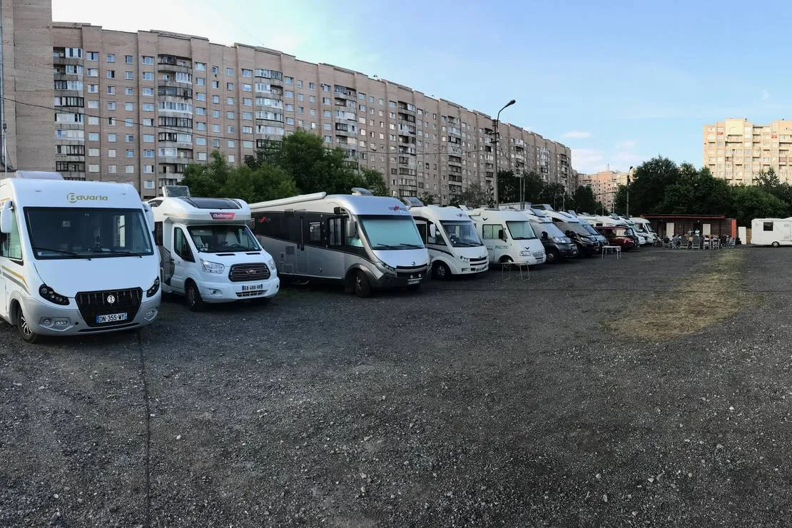 auto-camping-aurora-st-petersburg-eg6tk