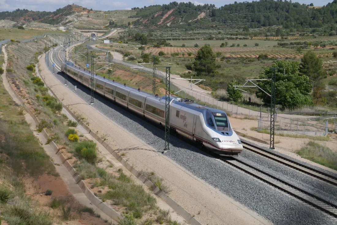 kiko-park-rural-villargordo-del-cabriel-4x7hl