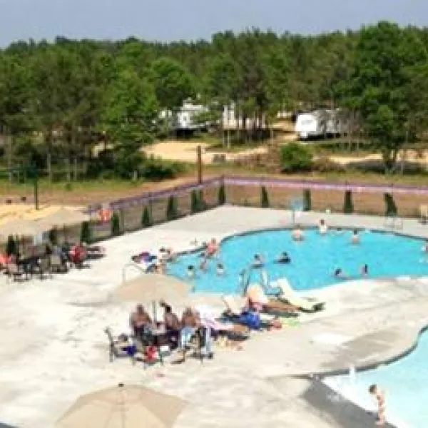 summer-hideaway-rv-campground-resort-necedah-euejp