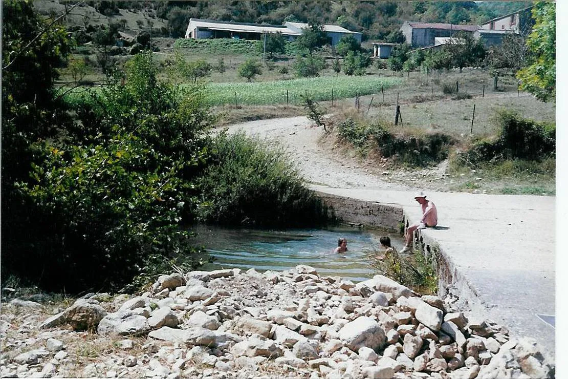 camping-a-la-ferme-mas-darbousse-ceilhes-et-rocozels-mlgkf