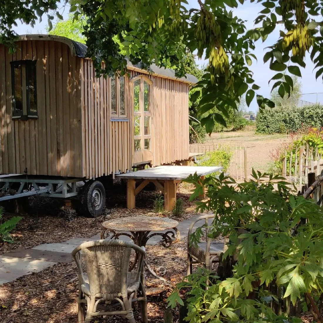 pipowagencamping-het-houten-huis-zaltbommel-ccjts