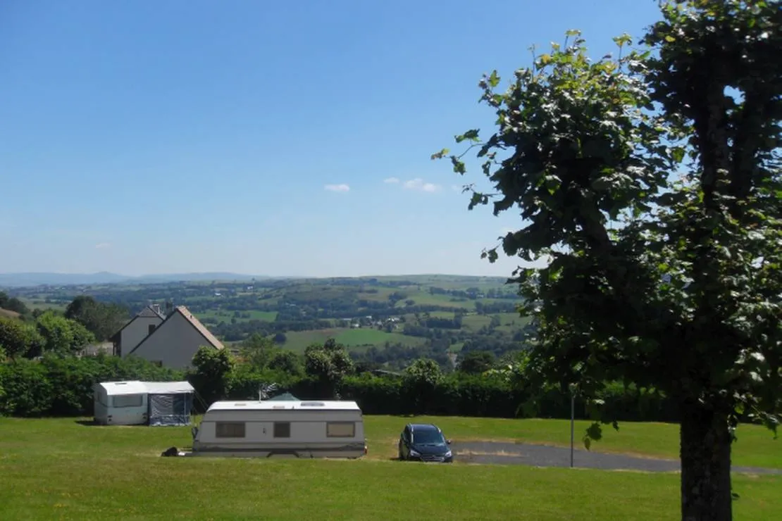 camping-municipal-apchon-apchon-zhiwr