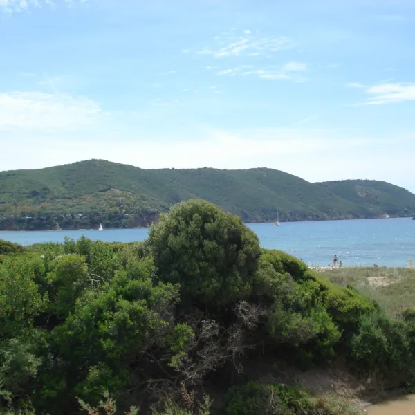 valle-santa-maria-capoliveri-op-elba-otez6