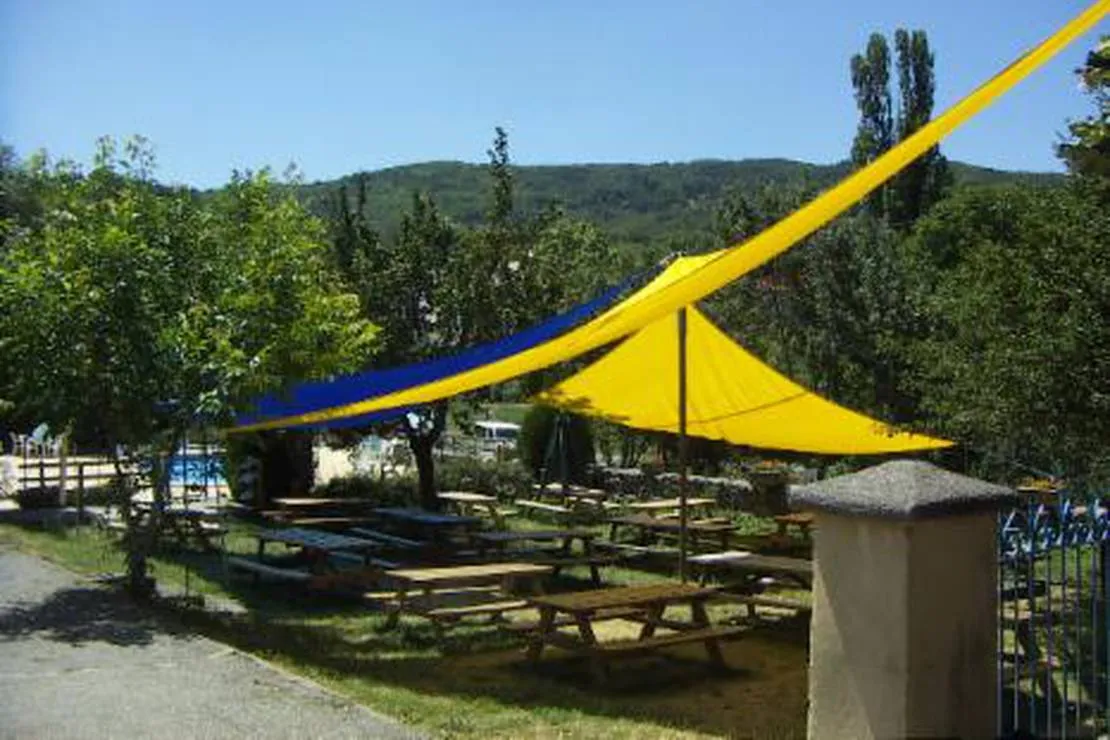 camping-centre-de-loisirs-le-lautaret-st-vincent-les-forts-5u9ky