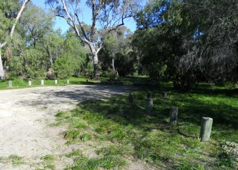 belvidere-beach-campground-leschenault-2yoqq