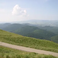 les-bombes-chambon-sur-lac-puy-de-dome-n4fpg