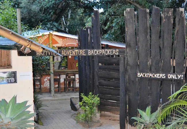 hazyview-adventure-backpackers-numbi-park-hazyview-0mvih