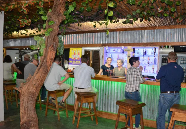 hazyview-adventure-backpackers-numbi-park-hazyview-6xt93