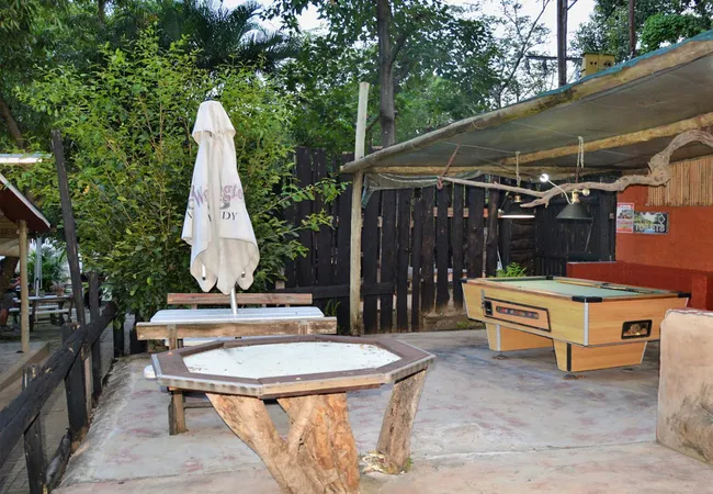 hazyview-adventure-backpackers-numbi-park-hazyview-l63kz