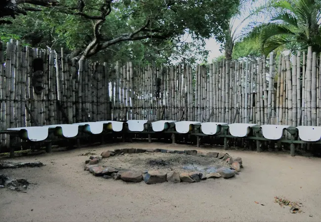 hazyview-adventure-backpackers-numbi-park-hazyview-rjd2d