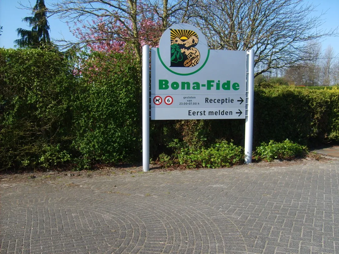 bona-fide-renesse-tnbqn