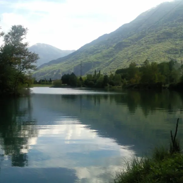 le-lac-bleu-st-remy-de-maurienne-5gvfx