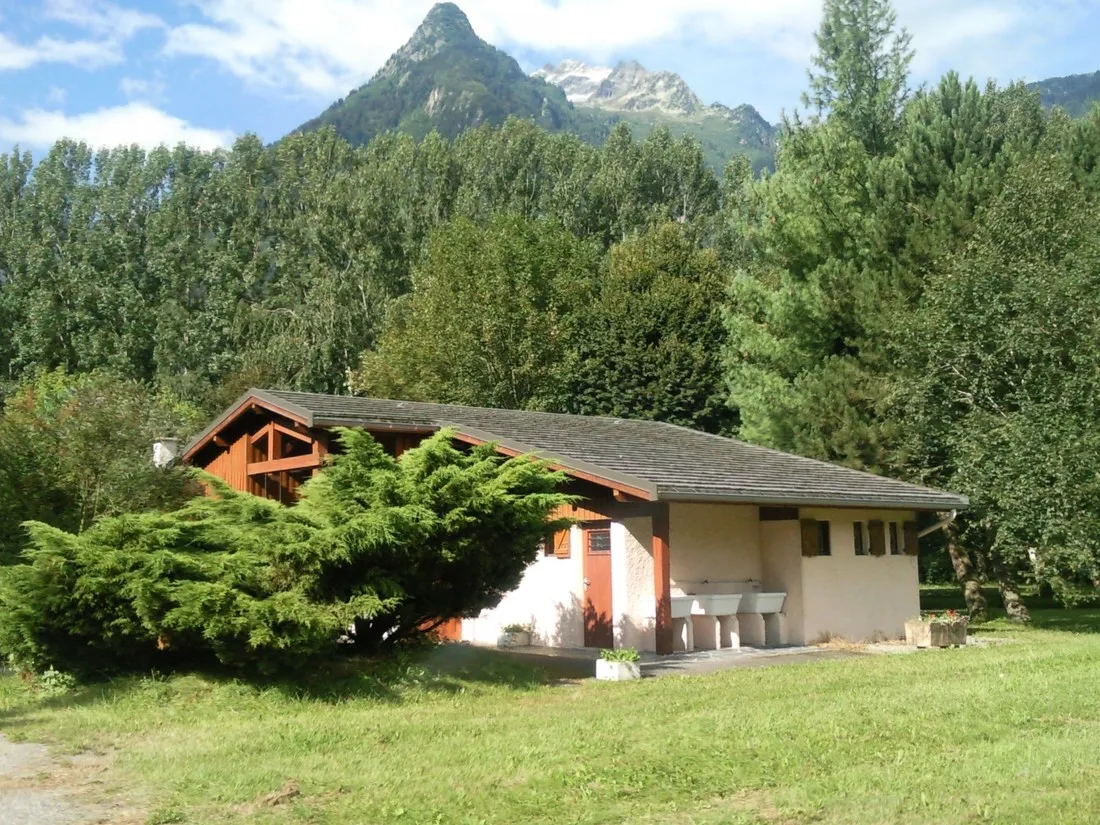 le-lac-bleu-st-remy-de-maurienne-uvthm