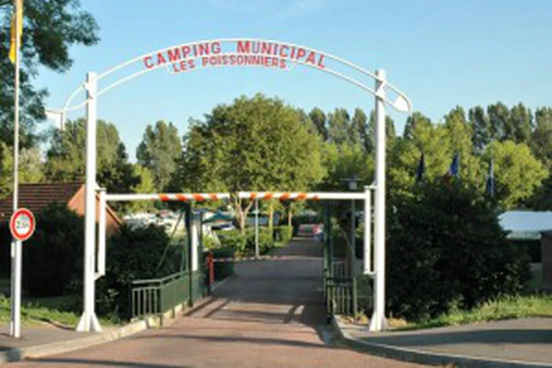 camping-municipal-les-poissonniers-corbie-uubc5