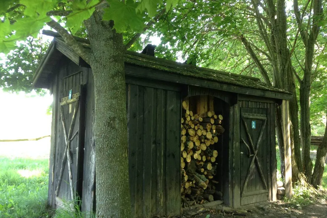 camping-memorial-ethnographic-complex-zabrodje-the-village-zabrodje-le3u6