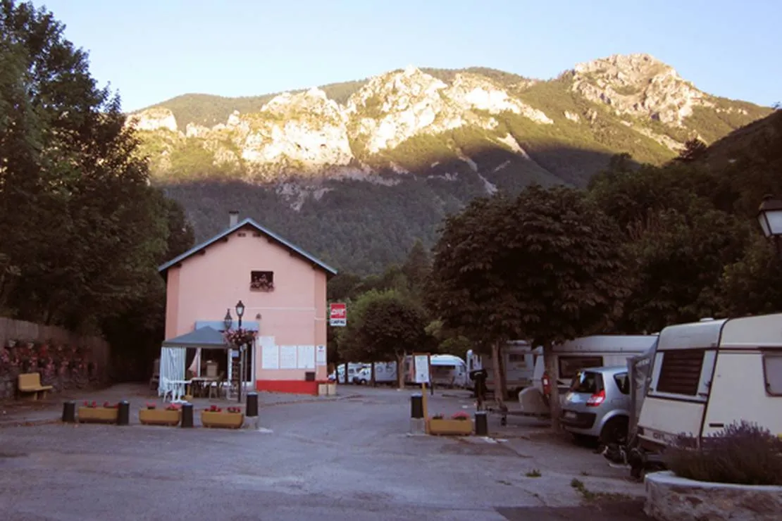 camping-municipal-tende-iyjwj
