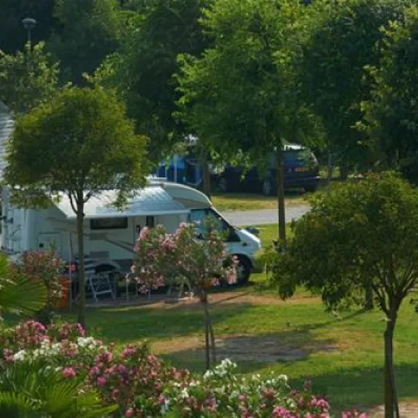 baia-verde-glamping-manerba-del-garda-2h6eb