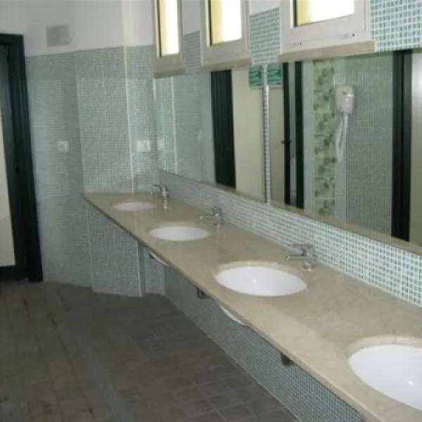 baia-verde-glamping-manerba-del-garda-3v8sz