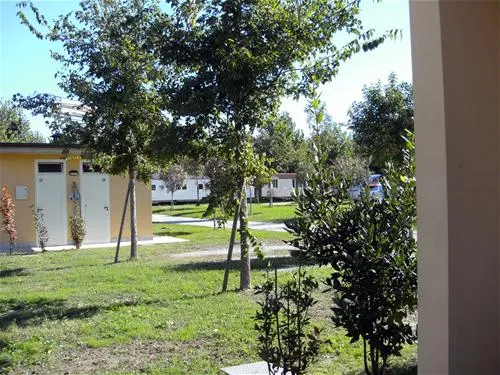 baia-verde-glamping-manerba-del-garda-9saxi