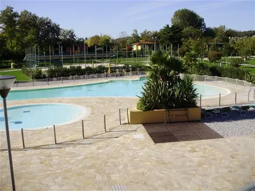 baia-verde-glamping-manerba-del-garda-kr7hw