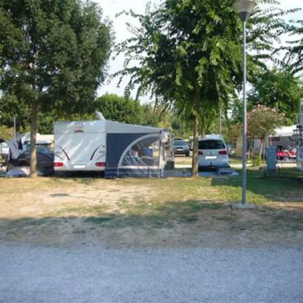 baia-verde-glamping-manerba-del-garda-l2rn3