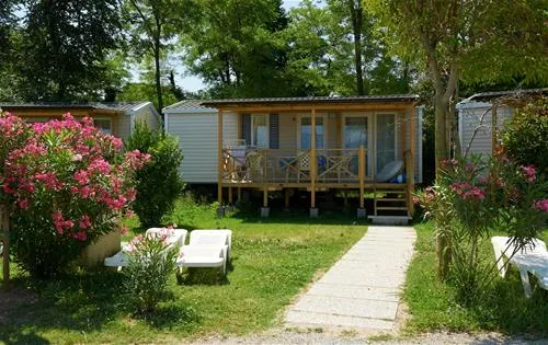 baia-verde-glamping-manerba-del-garda-wduvd