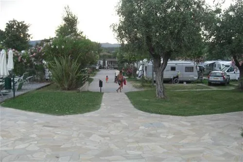 baia-verde-glamping-manerba-del-garda-wmvrd